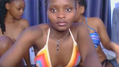 Azalea online show from November 22, 4:55 am