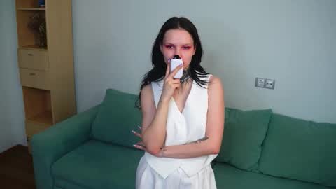 Sara online show from March 26, 7:24 am