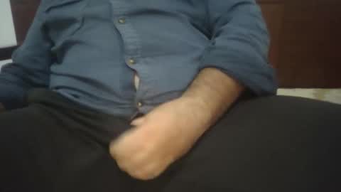 azizou83 online show from December 4, 1:49 am