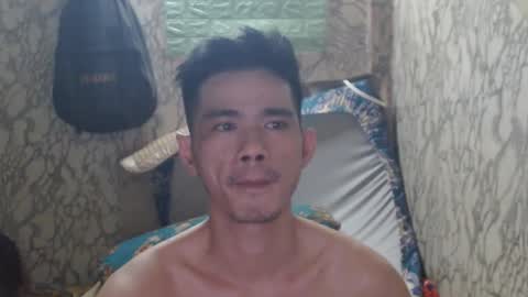 Snapshot of azn_philip chatting on December 25, 6:30 pm Philip online show from December 25, 6:30 pm