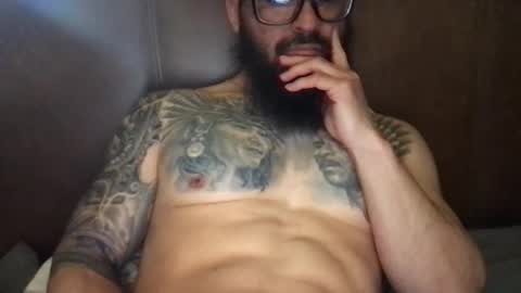 aztecwarrior10 online show from March 10, 11:51 pm