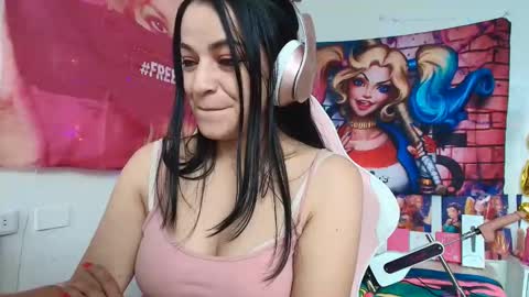 Azucena R online show from June 2, 3:25 pm