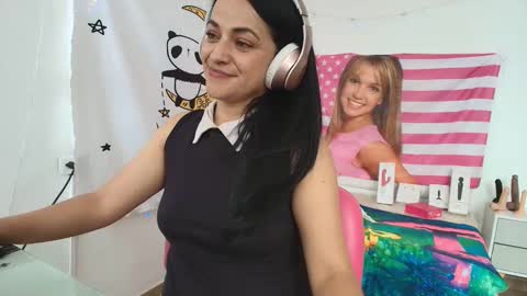 Azucena R online show from March 11, 5:38 pm