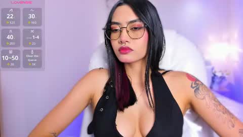 Azura online show from June 11, 8:07 pm