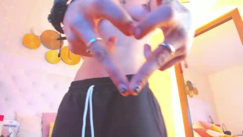 Anny online show from November 19, 4:01 am