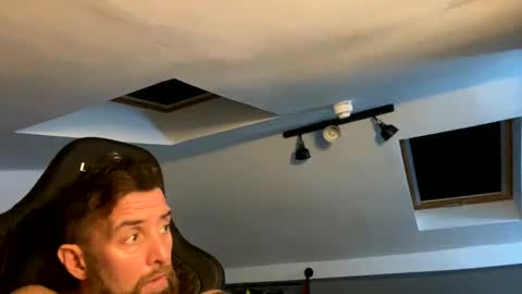 Snapshot of b4dafall44 chatting on January 17, 4:06 am b4dafall44 online show from January 17, 4:06 am