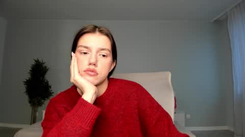 Monica online show from November 4, 1:18 am