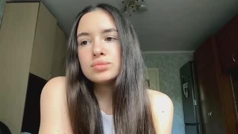 Caroline online show from May 28, 11:41 am