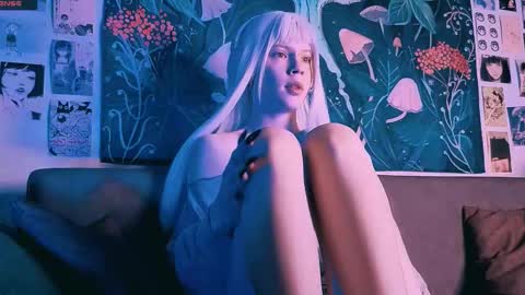 Snapshot of babe_moister chatting on September 13, 7:44 am babe_moister online show from September 13, 7:44 am