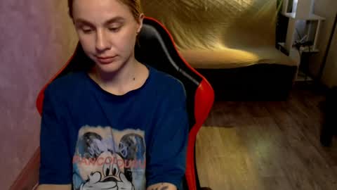 baby_kitte online show from April 4, 4:30 am