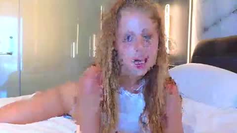 Sharleen online show from December 27, 8:56 am