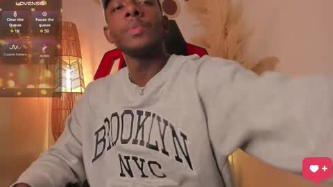 FOLLOW ME  online show from December 1, 2:42 am