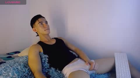 babyandy_x online show from November 27, 11:56 pm