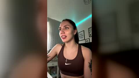 babyangel277 online show from June 24, 4:14 pm