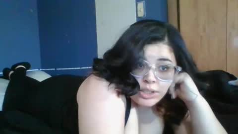 Your Highness Elle online show from December 7, 9:06 pm