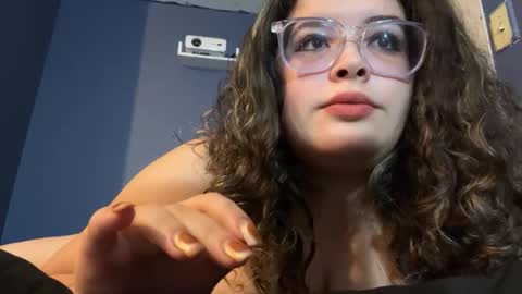 Your Highness Elle online show from November 13, 12:02 am