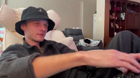 Big cock boy online show from January 28, 4:41 pm