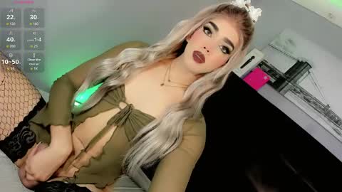 babyisaa online show from April 21, 5:58 am