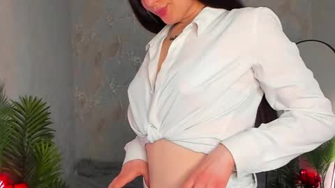 Sophia online show from April 19, 1:28 am