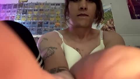 Snapshot of babyrileyyyy chatting on January 4, 8:49 am Riley  online show from January 4, 8:49 am