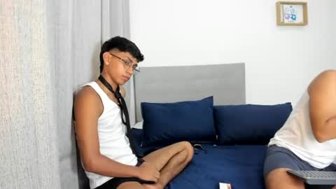 Babyy Couplee online show from August 1, 6:59 am
