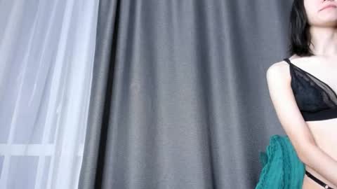 babyydolll69 online show from November 17, 5:26 pm