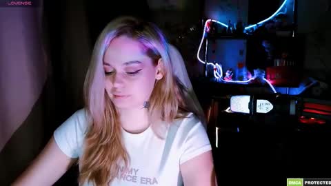 Lin online show from February 22, 5:26 pm