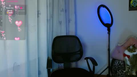 Snapshot of bad_gyaal chatting on October 20, 3:28 pm Sophie online show from October 20, 3:28 pm