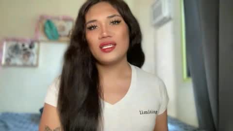 AMARA - FOLLOW ME AND THUMBS UP online show from March 13, 2:15 am