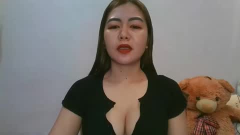 tricia online show from November 7, 11:12 am