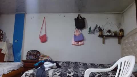 baddie_girl_xxx online show from February 27, 10:42 pm