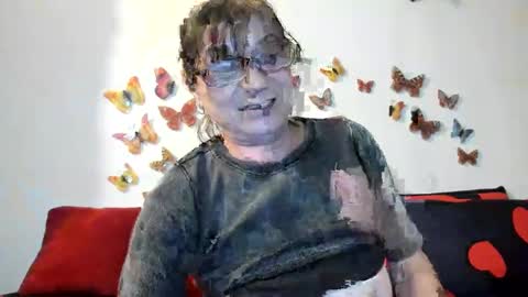 Gina online show from December 19, 2:35 pm