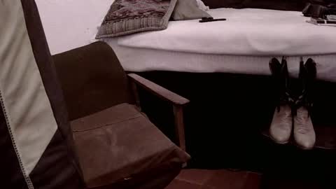 Mexican livin Off the Wall online show from April 4, 3:24 am