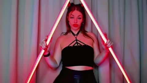 Bailey online show from December 5, 12:28 pm