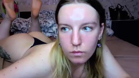 holly online show from June 6, 3:40 pm