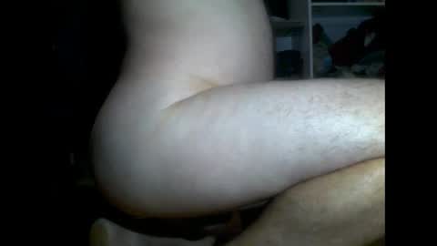 Snapshot of ballistic_3t chatting on October 25, 12:33 am ballistic_3t online show from October 25, 12:33 am