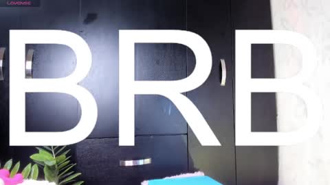 bambii online show from January 25, 11:11 pm