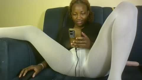 Snapshot of bambi_blush chatting on October 5, 8:27 pm bambi online show from October 5, 8:27 pm