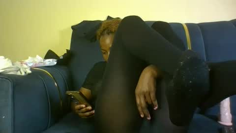 Snapshot of bambi_blush chatting on October 8, 7:53 pm bambi online show from October 8, 7:53 pm