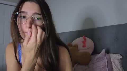 bambifarrina online show from November 15, 10:44 pm