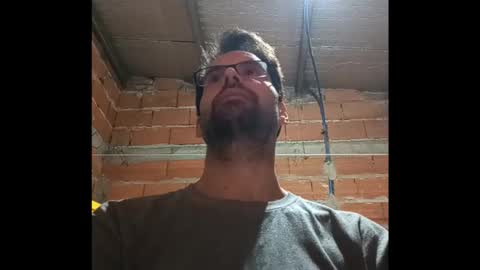 Ezequiel online show from March 13, 2:15 am