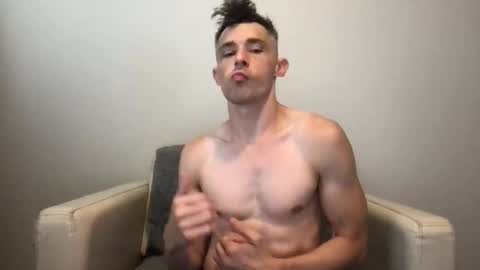 bananacurvesleft online show from May 17, 12:20 am