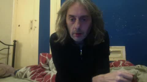 Snapshot of bangintoleather chatting on January 3, 2:10 am bangintoleather online show from January 3, 2:10 am