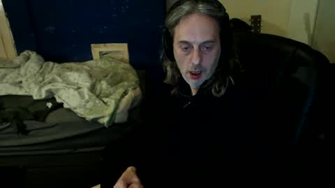 bangintoleather online show from April 15, 2:26 am