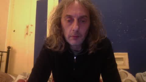 Snapshot of bangintoleather chatting on February 8, 3:08 am bangintoleather online show from February 8, 3:08 am