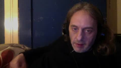Snapshot of bangintoleather chatting on February 24, 2:30 am bangintoleather online show from February 24, 2:30 am