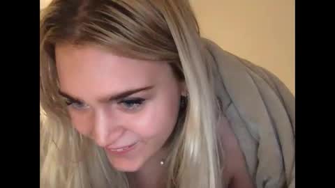 bansam1738 online show from September 27, 1:31 pm