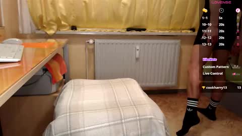       online show from November 2, 7:58 pm