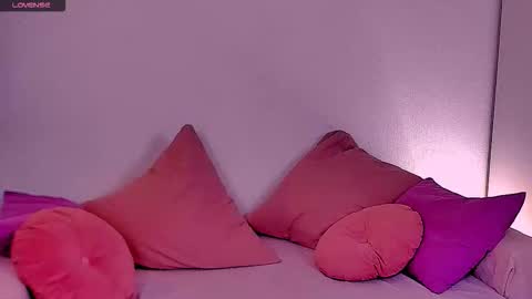 Barbie Kim online show from November 29, 7:10 pm