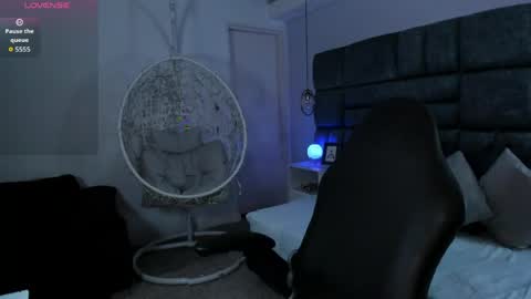 Barbara  online show from April 14, 6:00 pm